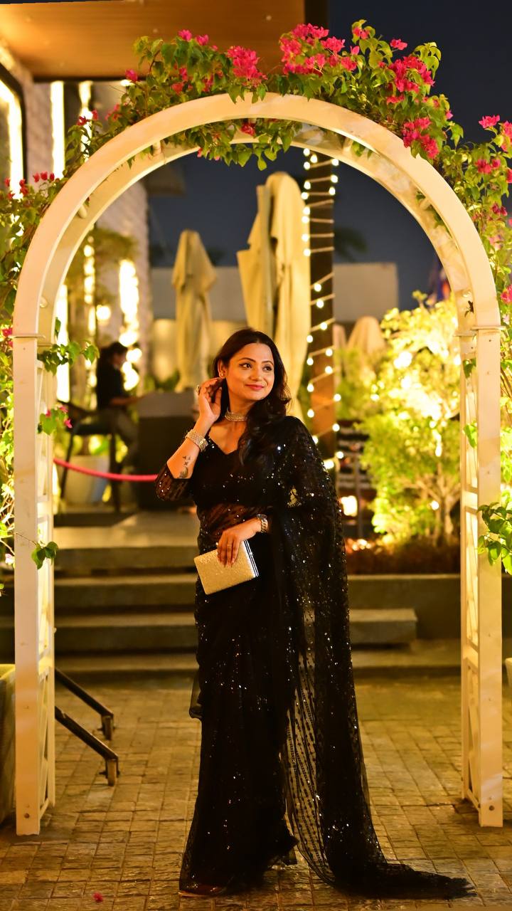Black Net Sequin Saree with Jhalar Border – Luxury Partywear Designer Saree
