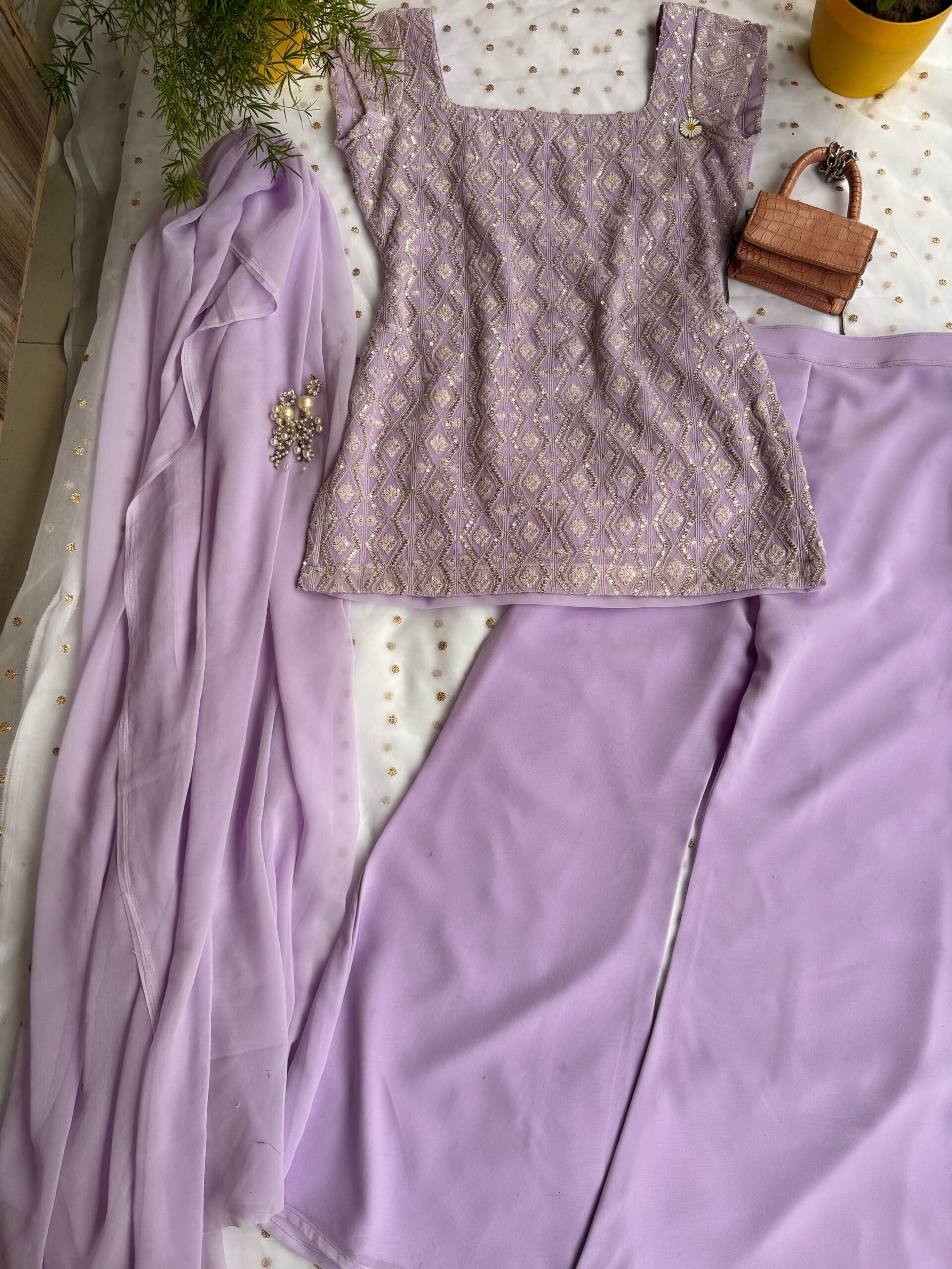 Viral Kareena 90s Iconic Suit