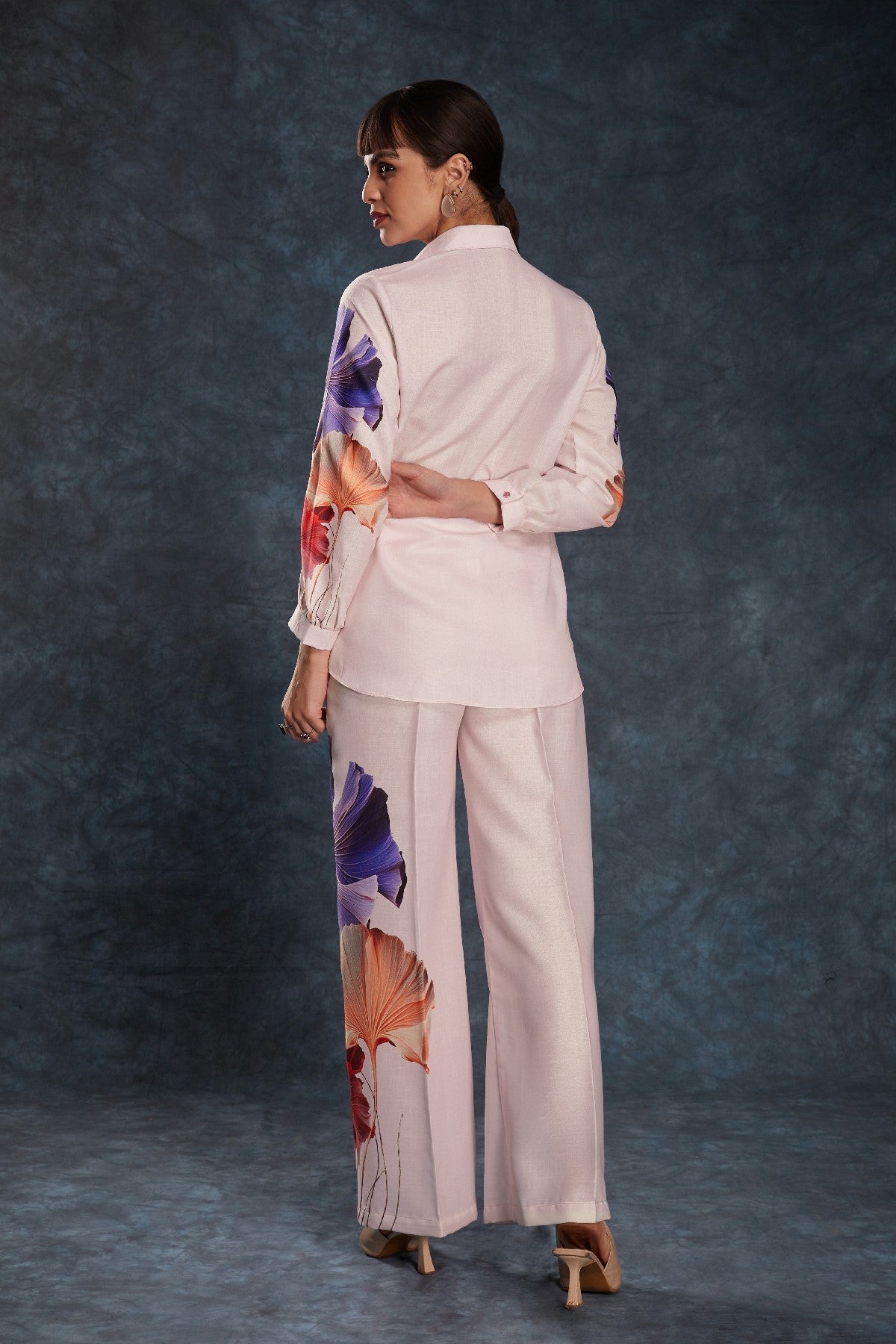 Light Pink Printed Linen Co-Ord Set – Subtle Elegance for Everyday Glam