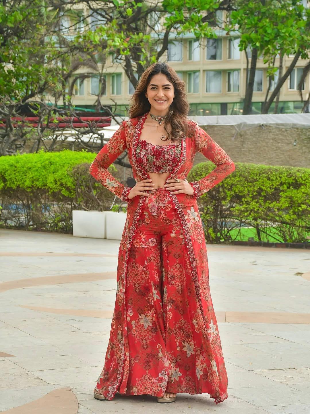 Mrunal Thakur Inspired Red Fringe Indo Western