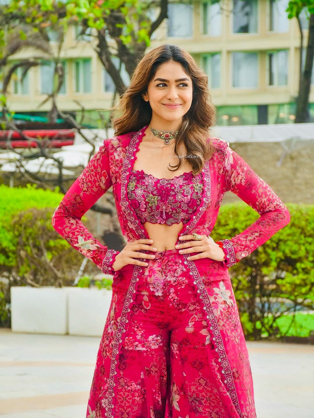 Mrunal Thakur Inspired Red Fringe Indo Western