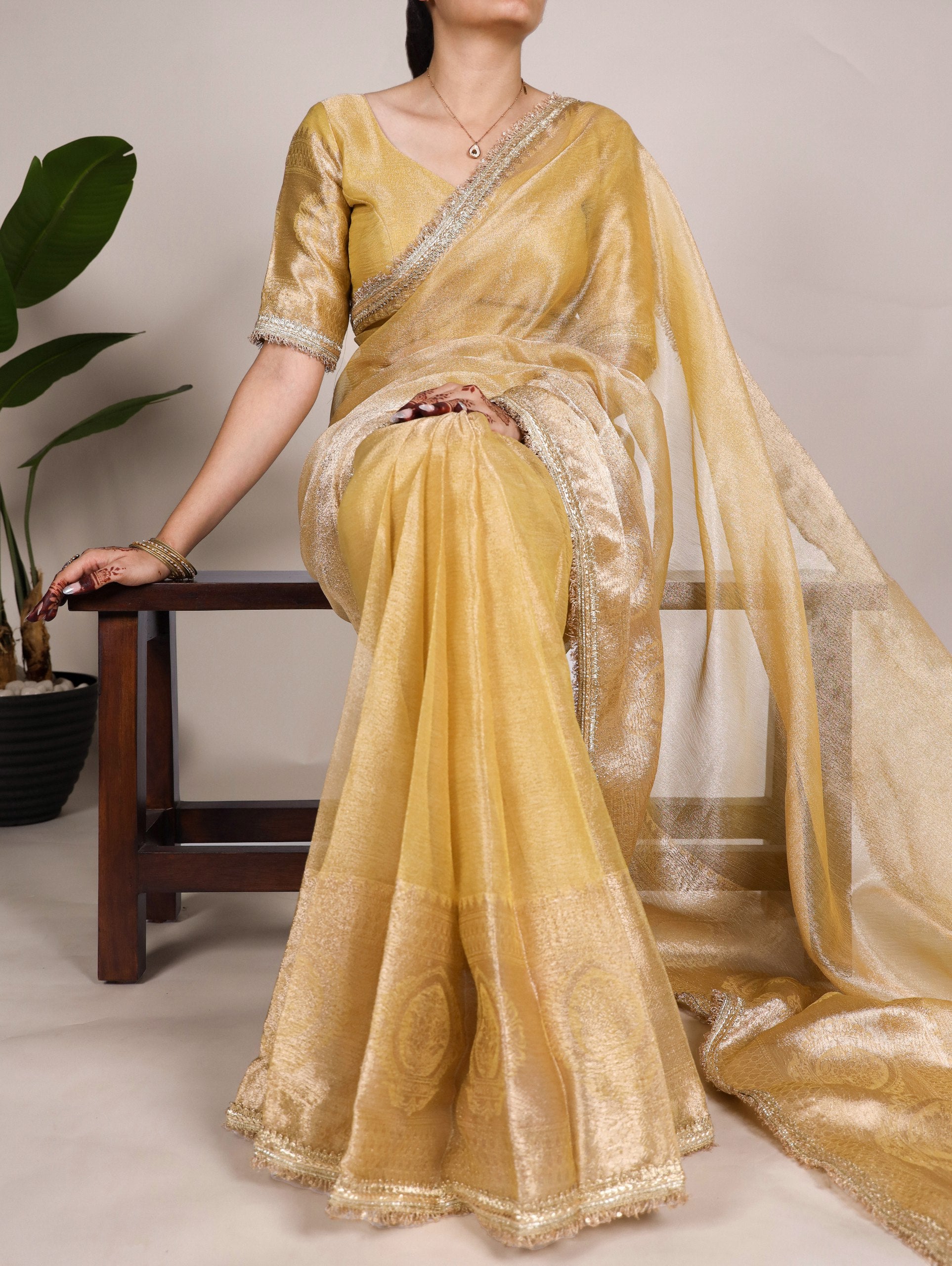 Elegant Tissue Shimmer Saree With Zari Weaving Work
