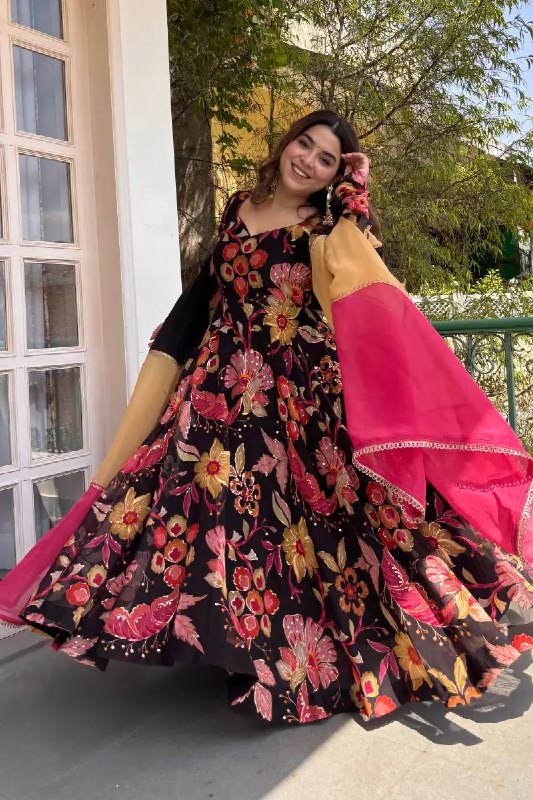 Festive Wear Black Floral Anarkali Suit Set for Women | Designer Mehendi & Wedding Wear
