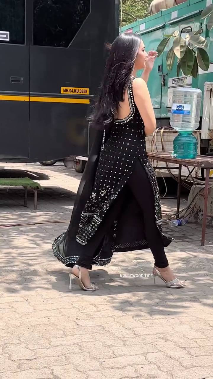 Black Straight Suit Set With Embroidered Elegance With Mirror Work