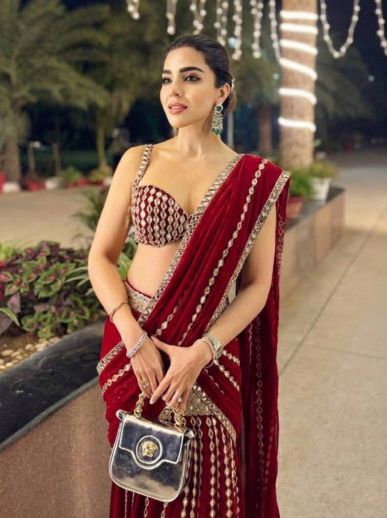 Designer Wedding Wear Pure Georgette Saree with Mirror Work